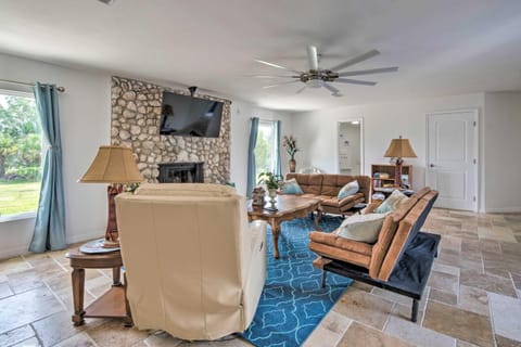 Remodeled Retreat on Homosassa River Canal! House in Homosassa