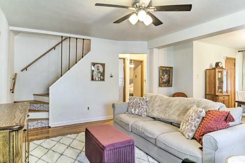 Fragola House - Family-Friendly Getaway! House in southwest garden