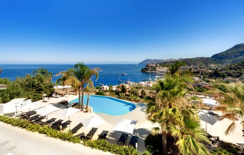 View (from property/room), Pool view, Sea view