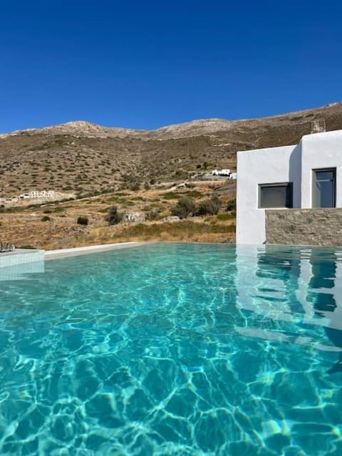 DREAM VILLAS PAROS 2, ολόκληρος χώρος με πισίνα Villa in Paros
