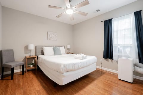 Dutch Creek Cottage- 10 mins to Lake Murray! House in Irmo