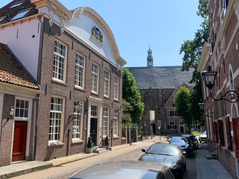 Property building, Street view, Location