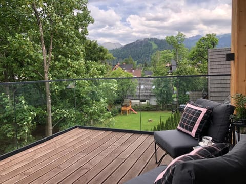 Skiing, Balcony/Terrace, Balcony/Terrace, Bedroom