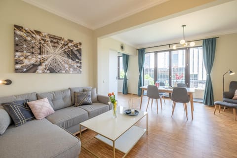 Living room, Seating area, Dining area, City view, City view, Landmark view, Landmark view