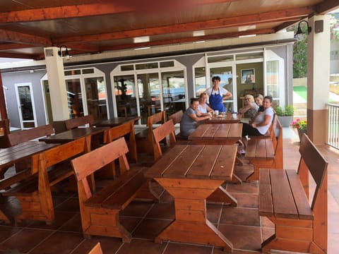 Kuća Pećine Bed and Breakfast in Zadar County