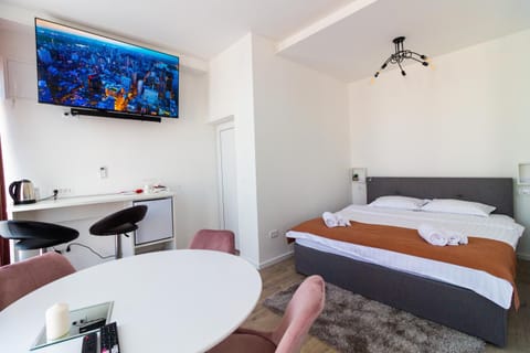 TV and multimedia, Photo of the whole room