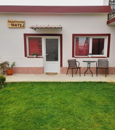 Facade/entrance, Garden