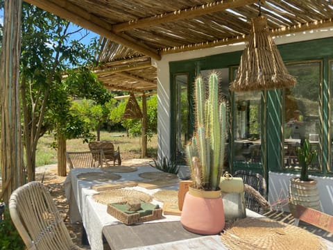 The4Elements Bed and Breakfast in Sierra de las Nieves