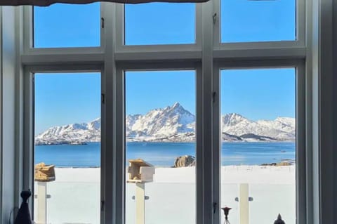 Winter, Mountain view, Sea view