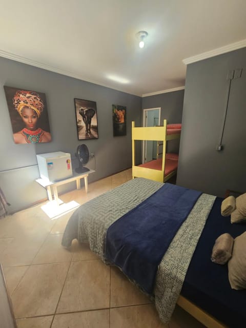 Photo of the whole room, Bedroom, bunk bed