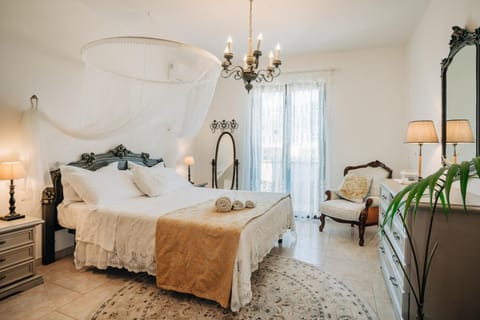 Bed, Balcony/Terrace, Bedroom, air conditioner