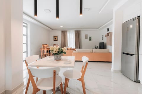 Communal kitchen, kitchen, kitchen
