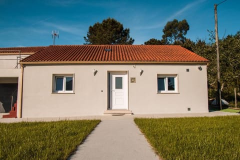 Facade/entrance, Garden