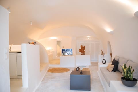 The Cave Complex by A Terre Cave Villas Villa in Santorini