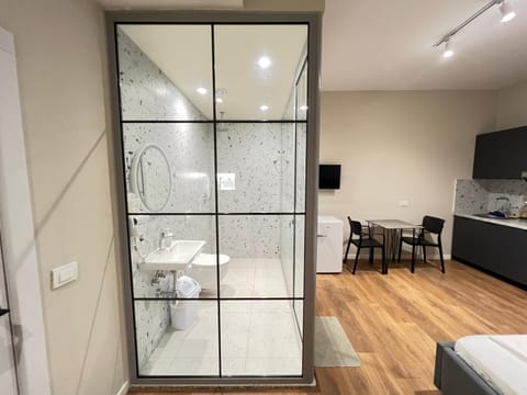 Bathroom, TV and multimedia, Kitchen or kitchenette, Dining area