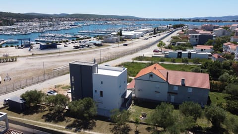Neighbourhood, Bird's eye view, City view, Street view, Inner courtyard view
