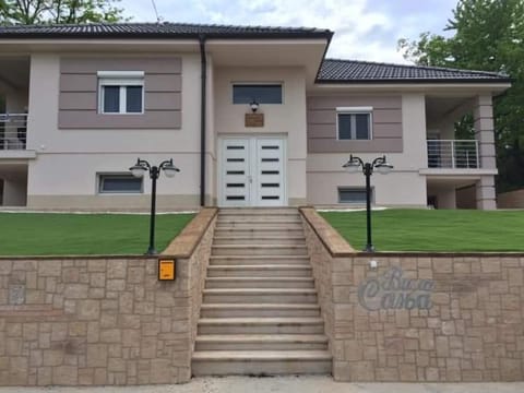 Property building, Facade/entrance
