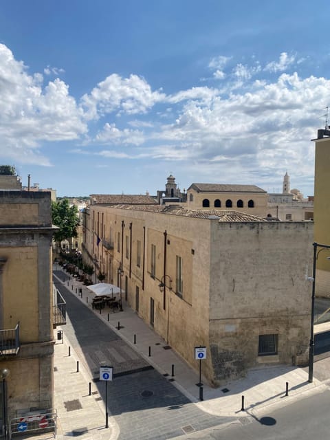Neighbourhood, City view, Landmark view