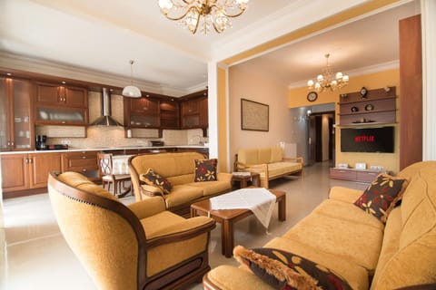 Living room, Seating area