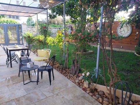 Maison en rez-de chaussée près du centre ville d'Arles House in Arles