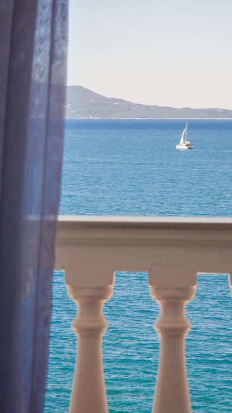 View (from property/room), Balcony/Terrace, Sea view