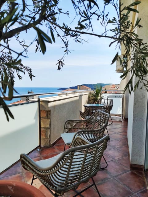 Mila & Aleksandr Apartments Apartment in Budva Municipality