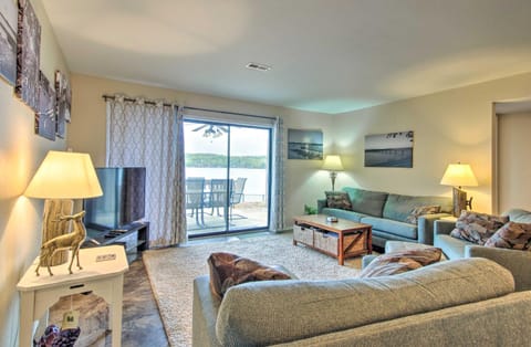 Pool Days and Water Fun Await Lake Ozark Escape! Apartment in Lake of the Ozarks