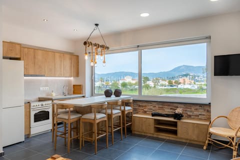 Dining area, Communal kitchen