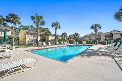 Property building, People, People, People, Neighbourhood, Natural landscape, Balcony/Terrace, Guests, Guests, Guests, Pool view, Area and facilities, Swimming pool, children, children, children, young children, young children, young children, older children, older children, older children, group of guests, group of guests, group of guests, Family, Family, Family, sunbed