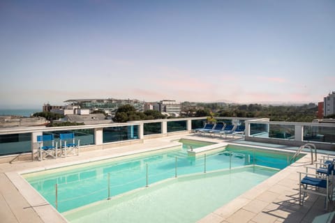 Pool view, Swimming pool, sunbed