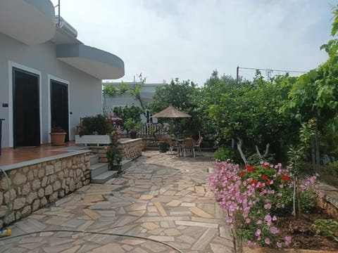 Vila REXHAJ Villa in Ksamil