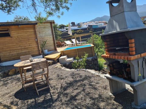 Patio, BBQ facilities