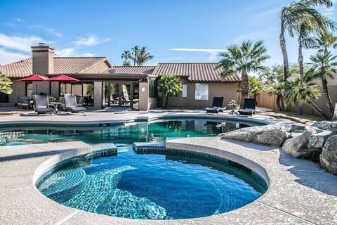 Hot Tub, Swimming pool