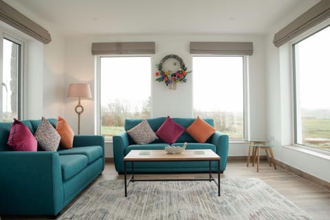 View (from property/room), Seating area, Sea view