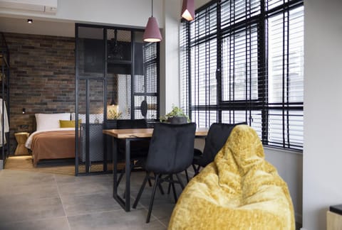 Living room, Seating area, Dining area