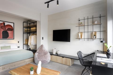 Bed, TV and multimedia