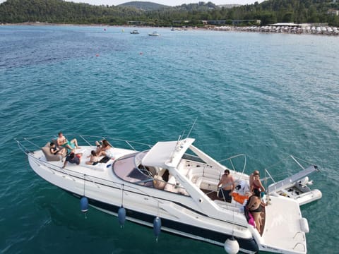 People, Activities, Sea view, Swimming pool