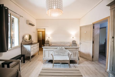 Decorative detail, Bedroom