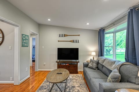 Persimmon Cove House in Lake Anna