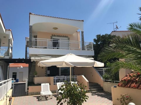 THASSOS LOVELY MAISONETTE BY THE SEA House in Thasos