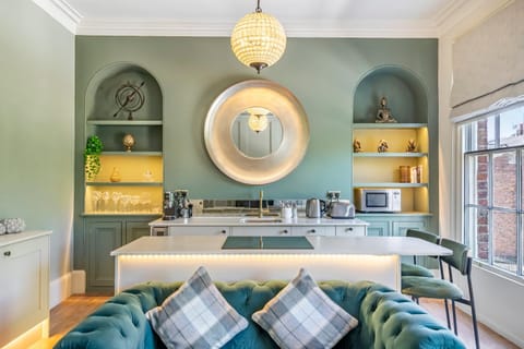 Living room, Dining area, kitchen