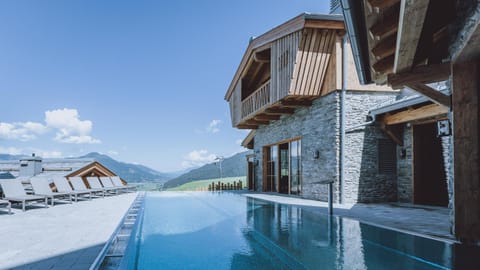 Natural landscape, Summer, Spa and wellness centre/facilities, Swimming pool, sunbed