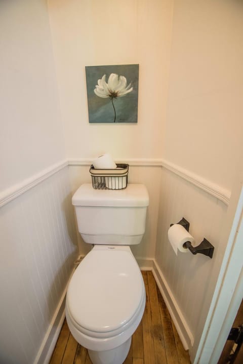 Charlie Room BW Boutique Hotel House in Central Lake