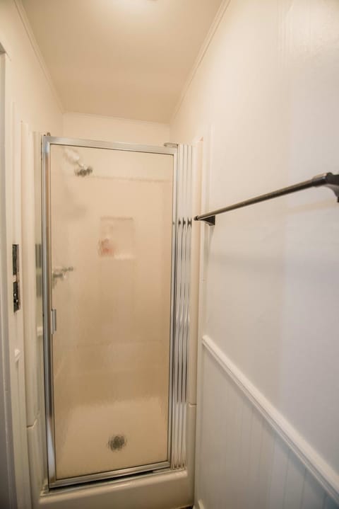 Charlie Room BW Boutique Hotel House in Central Lake