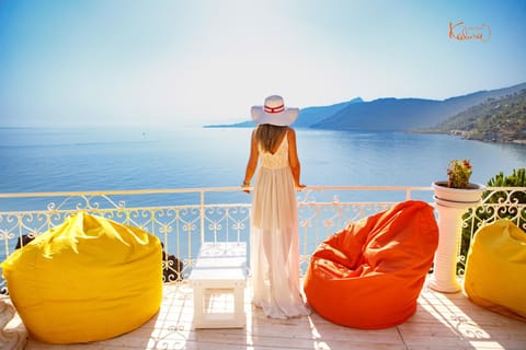 Day, People, View (from property/room), Balcony/Terrace, Balcony/Terrace, Lounge or bar, Guests, Sea view