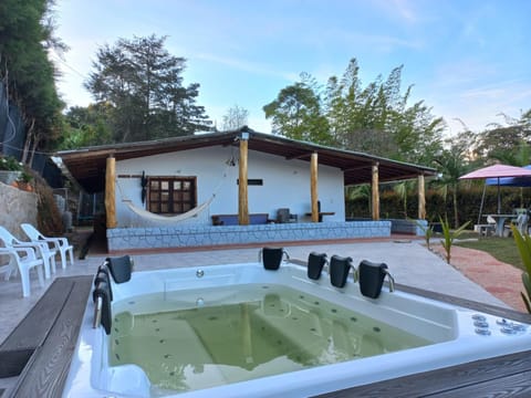Patio, Day, Natural landscape, Hot Tub, Garden view