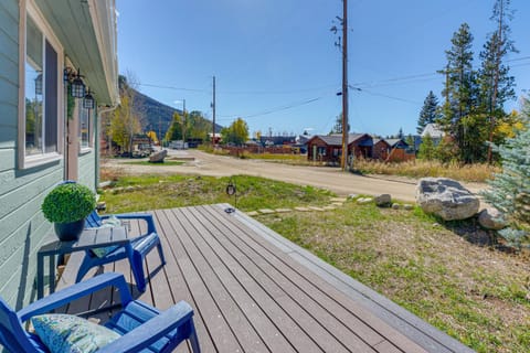 Walk to Water Grand Lake Home with Hot Tub! House in Grand Lake