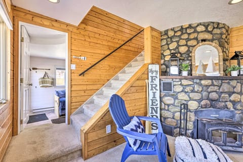 Walk to Water Grand Lake Home with Hot Tub! House in Grand Lake