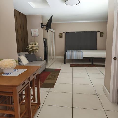 Living room, Photo of the whole room