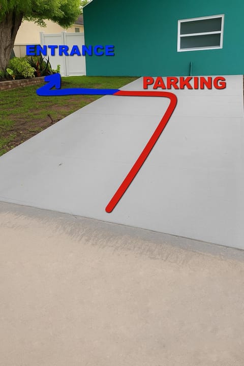 Property building, Facade/entrance, Parking